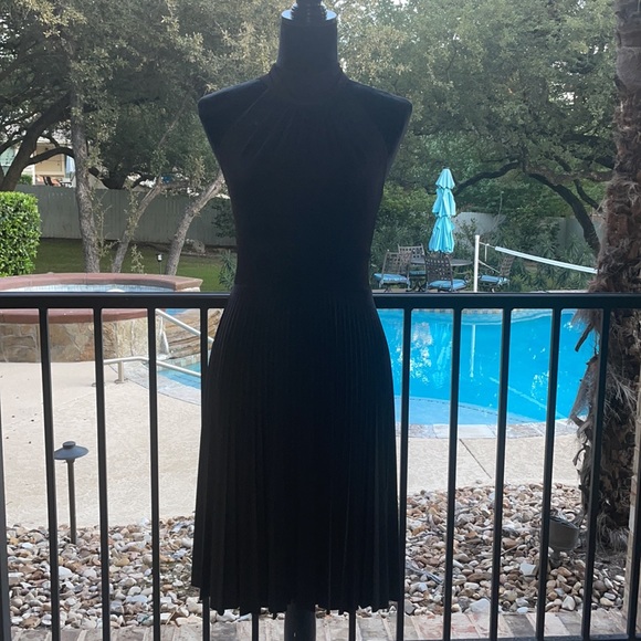 SOPRANO, Halter Neck Party Dress - Picture 9 of 10